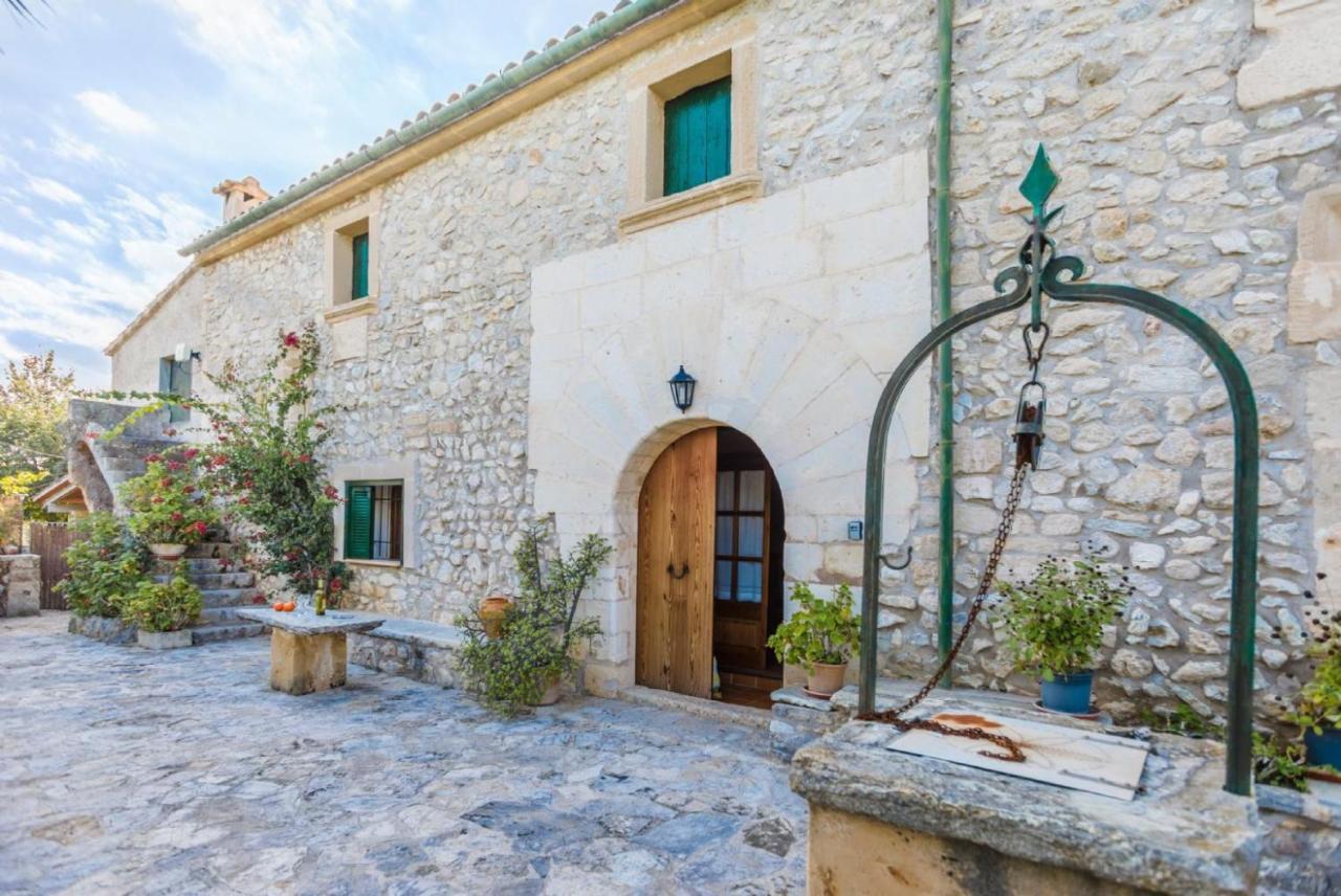 Llompart Villa *